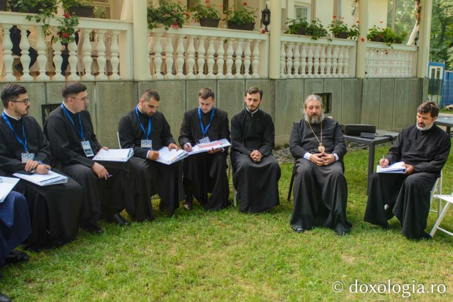 Programul dedicat formării tinerilor preoți a ajuns la cea de-a 12-a ediție / Foto: Mihail Vrăjitoru Programul dedicat formării tinerilor preoți a ajuns la cea de-a 12-a ediție / Foto: Mihail Vrăjitoru